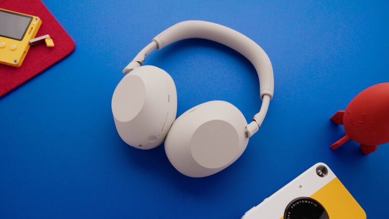 Noise Cancelling Headphones 2025: Best Picks for Music & Work
